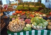 パリのマルシェの野菜の陳列状況