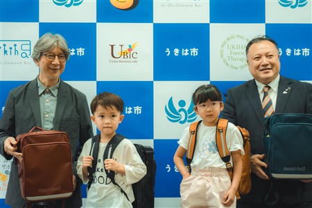 記者会見の模様