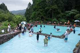 調音の滝公園プール